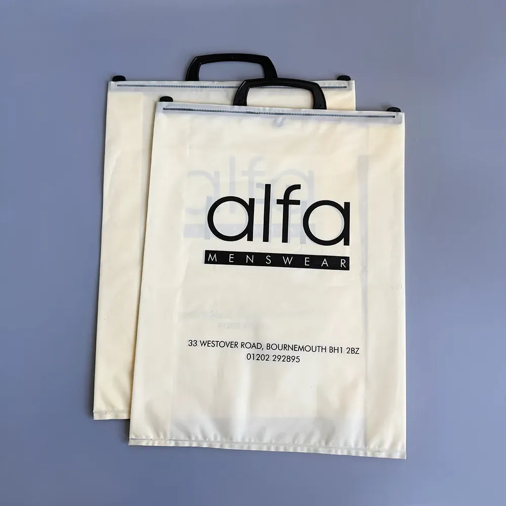colored plastic bags with handles