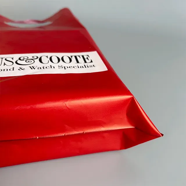 stansade plastpåsar i grossistledet